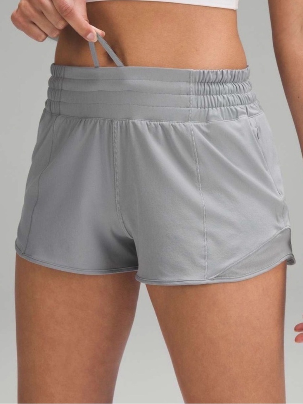 Lululemon Hotty Hot High-Rise 2.5” Shorts | Size 2 | Light Grey